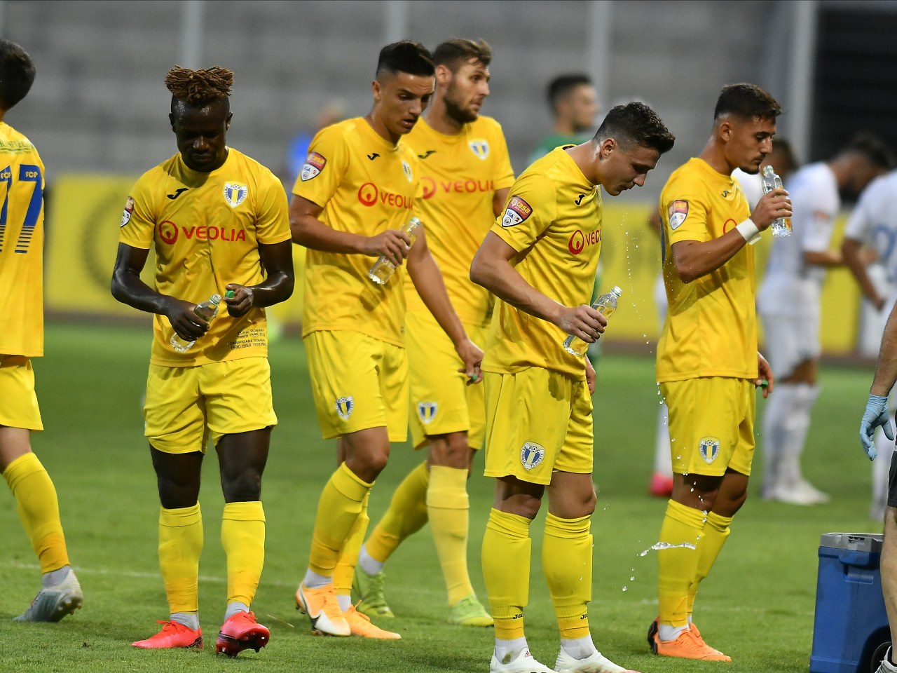 Balint a fost singurul care ar fi putut “stinge” Farul! Foști petroliști de la echipa lui Marica și Zicu, în mare progres! “Lupii” sunt în regres ori în stand-by! Sau, pur și simplu, slabi!