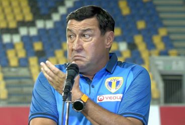 Déjà Vu? Ce s-a întâmplat în repriza a doua a meciului cu Dunărea Călărași?!? Ploaia să fi fost de vină sau o anume schimbare anormală? În loc de lider, Petrolul gravitează, din nou, “pe lângă” podium!