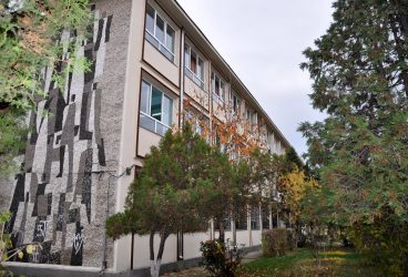 Suspendarea cursurilor faţă în faţă la 6 şcoli şi licee din Prahova, din cauza Covid