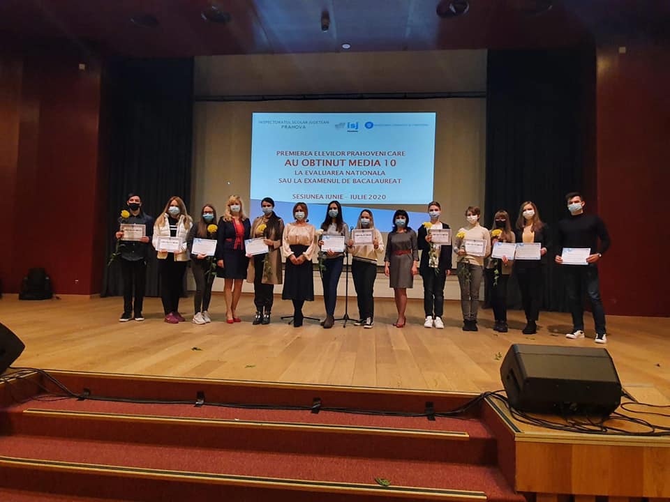 Premii în bani pentru elevii prahoveni de 10 la bacalaureat și evaluarea națională, oferite de autorități Premii în bani pentru elevii prahoveni de 10 la bacalaureat și evaluarea națională, oferite de autorități