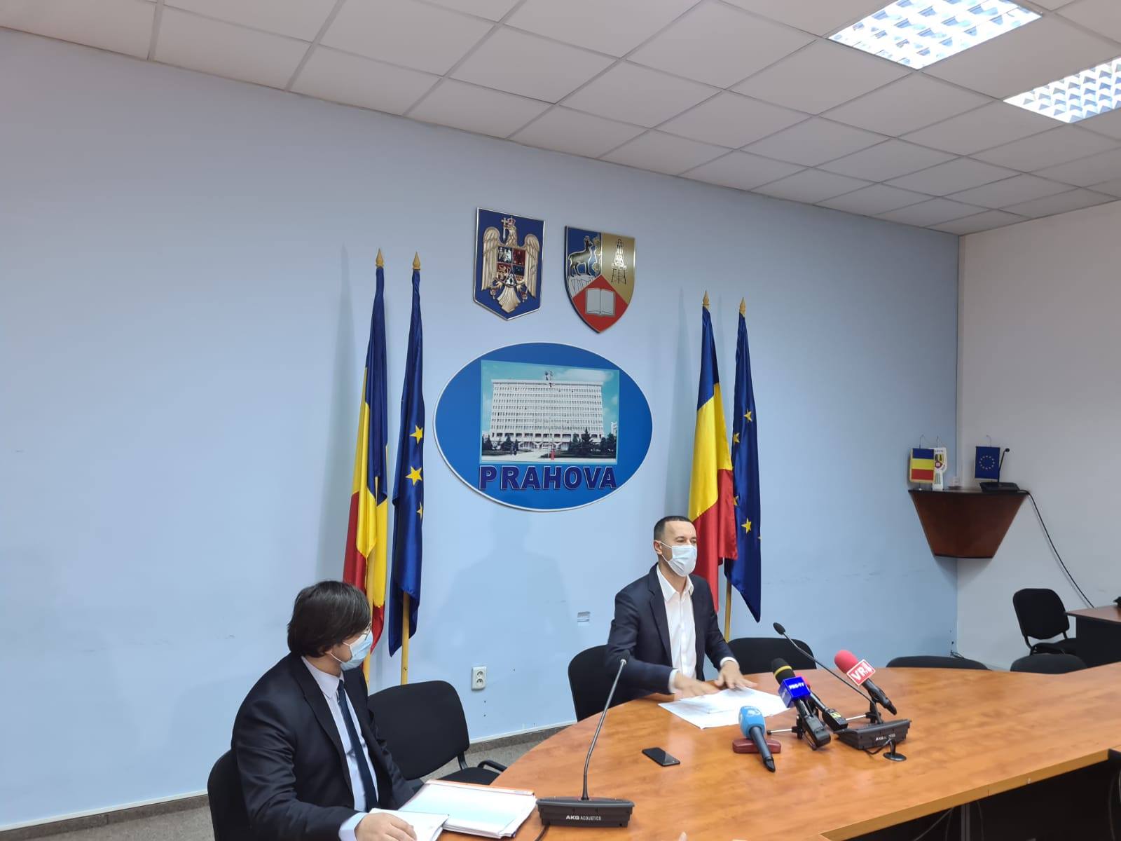 Iulian Dumitrescu a anunțat restructurarea a 315 posturi din Consiliul Județean Prahova Iulian Dumitrescu a anunțat restructurarea a 315 posturi din Consiliul Județean Prahova