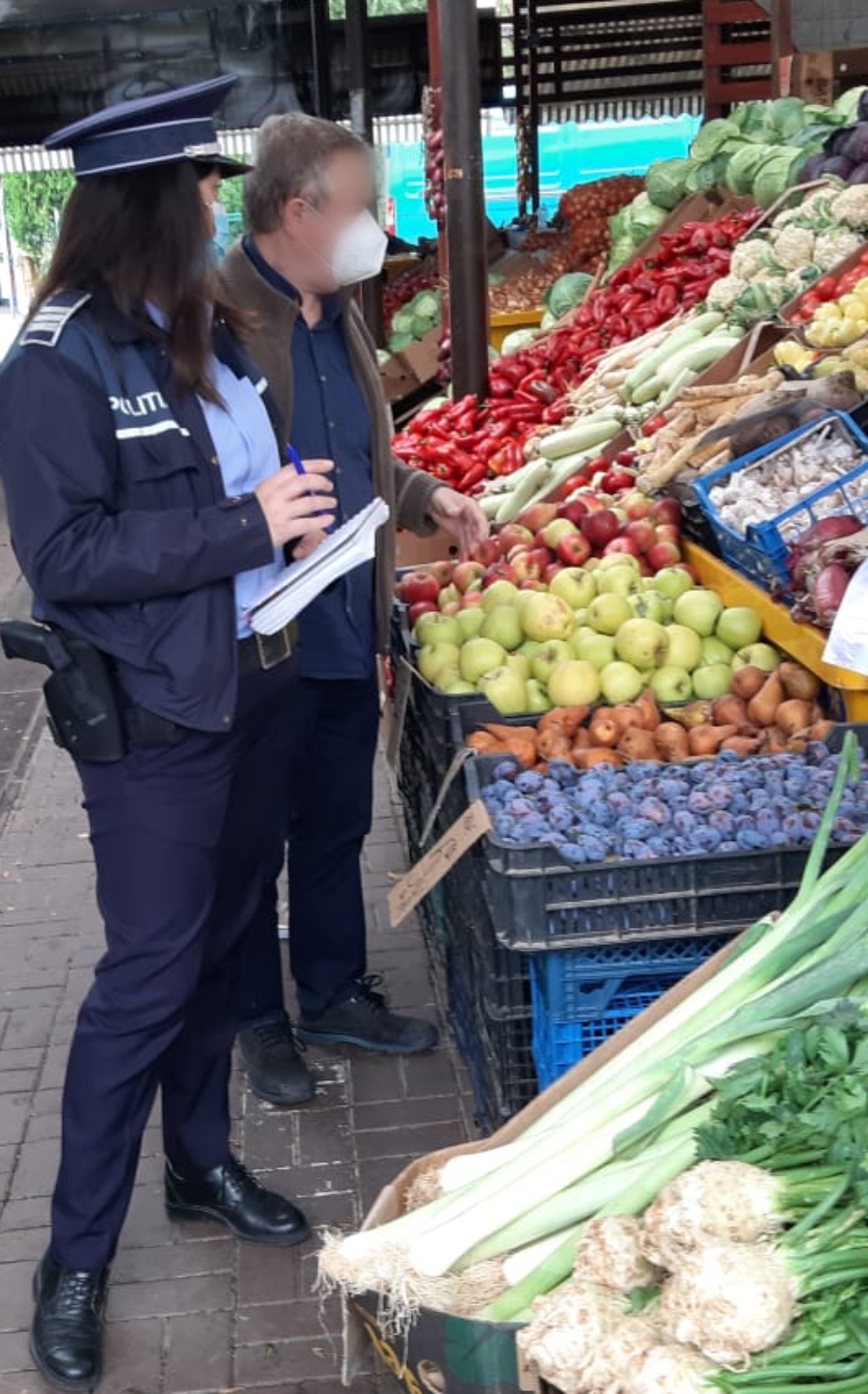 Primarul Volosevici încearcă să salveze de la închidere piețele și Halele Centrale Primarul Volosevici încearcă să salveze de la închidere piețele și Halele Centrale