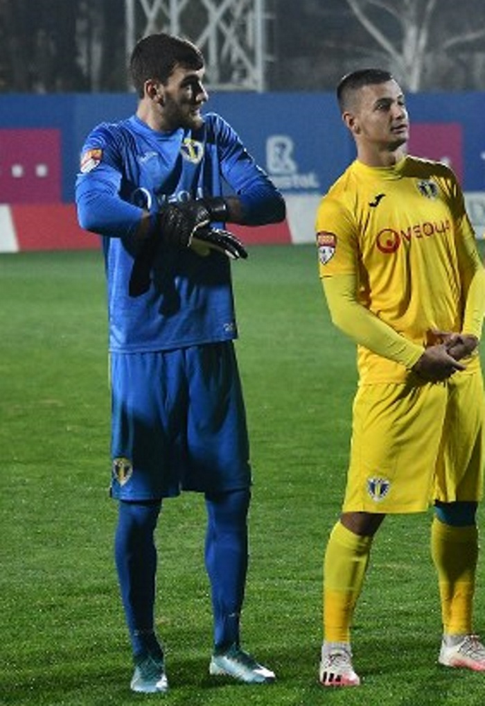 După Enache și Diarra, alți doi jucători ai Petrolului, Kitanov și Țicu, în pericol de a fi terminat deja meciurile din 2020. La fundașul stânga “under 20”, totul mai depinde de… doctori!