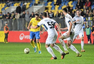 Dacă se vor mai retrage echipe din Liga a II-a de fotbal, după Turris-Oltul Turnu Măgurele și, bombă!, Gloria Buzău, va ajunge Petrolul pe loc de… play-off? Deocamdată, Pol Roigé Rodríguez & Co. ar fi pe 7, cu unul mai jos decât zona vizată!