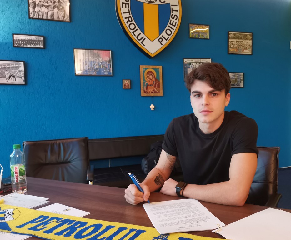 Pe de o parte, Petrolul a pierdut un tânăr fotbalist împrumutat de la Viitorul, dar pe de alta, a compensat tot cu unul de la Liga 1, de același profil! Vlad Mitrea, în locul lui Răzvan Matiș
