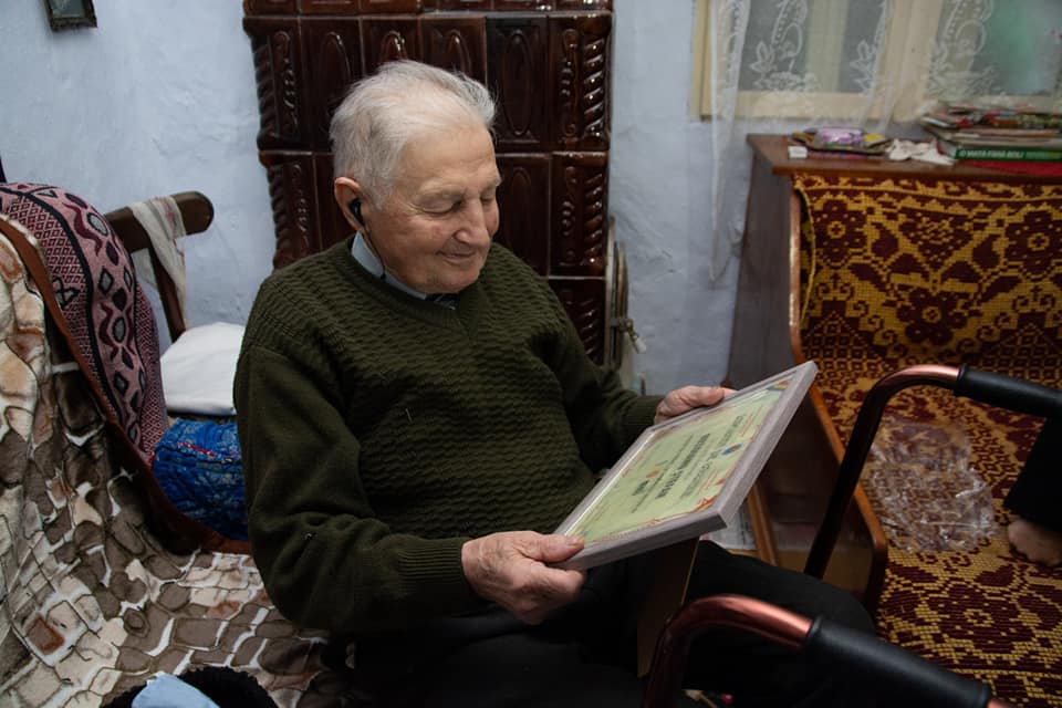 Veteranul din Măneciu, Buzoianu Ştefan, sărbătorit şi omagiat la 100 ani