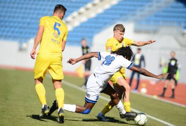 Armando Vajushi – repriză, gol, centrări, pase, joc, meci și 4-0! Pandurii au zis… Merci Dieu că a rămas până la final scorul de la pauză! Petrolul, pe podiumul campionatului Ligii a II-a