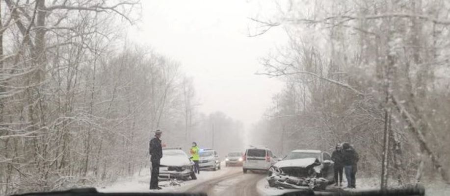 O serie de accidente în județul Prahova, pe fondul condițiilor meteo defavorabile O serie de accidente în județul Prahova, pe fondul condițiilor meteo defavorabile
