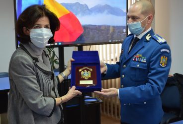 Doamna Ambasador a Franței, în vizită la jandarmii montani din Sinaia