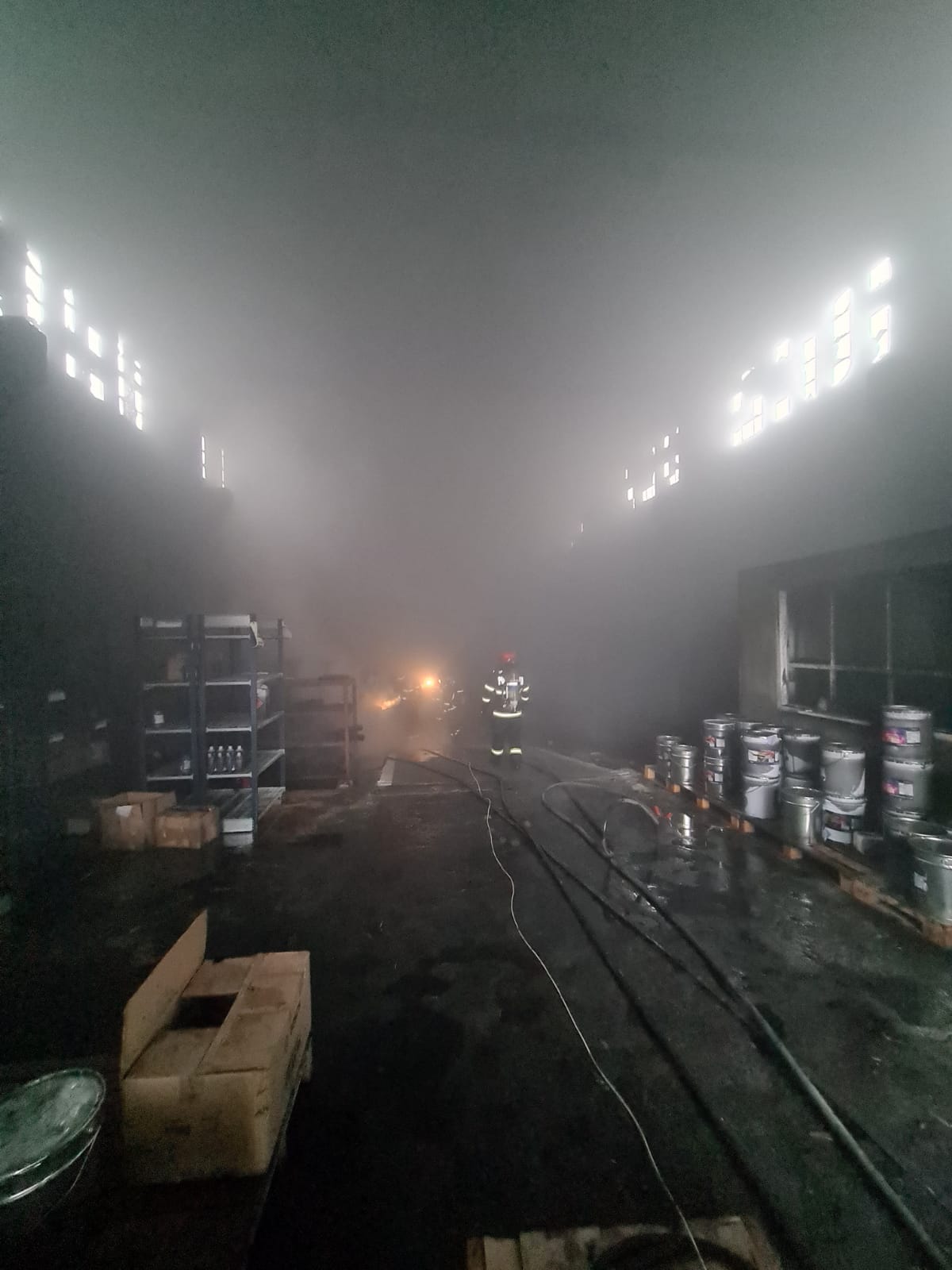 Incendiu la baza de aprovizionare de la Florești a unei societăți de petrol și gaze Incendiu la baza de aprovizionare de la Florești a unei societăți de petrol și gaze