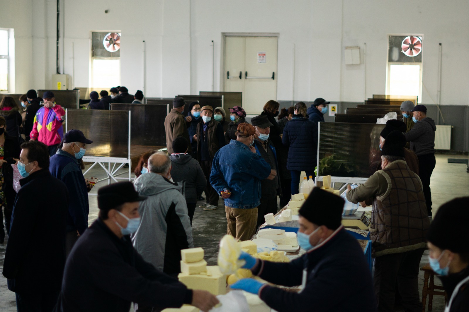 Localitatea Măneciu are pentru prima dată piață agroalimentară. Imagini de la inaugurare Localitatea Măneciu are pentru prima dată piață agroalimentară. Imagini de la inaugurare