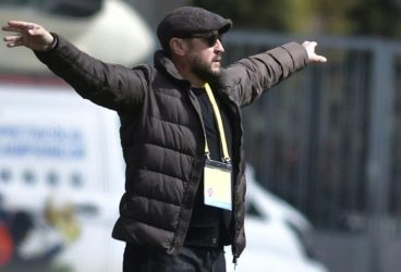 Oricare om cu o coloană vertebrală dreaptă, atunci când nu își îndeplinește sarcinile pentru care a fost plătit, demisionează pe loc! Oare, de ce numai un “Mascul Alfa”, nu?