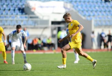 Remontadă spectaculoasă la Târgu Jiu și victorie a Petrolului în derbiul Grupei B, cu Viitorul Pandurii! Dacă “lupii” ar fi câștigat acasă măcar 50% din câte puncte au obținut în deplasări, acum se vorbea de… promovarea certă!