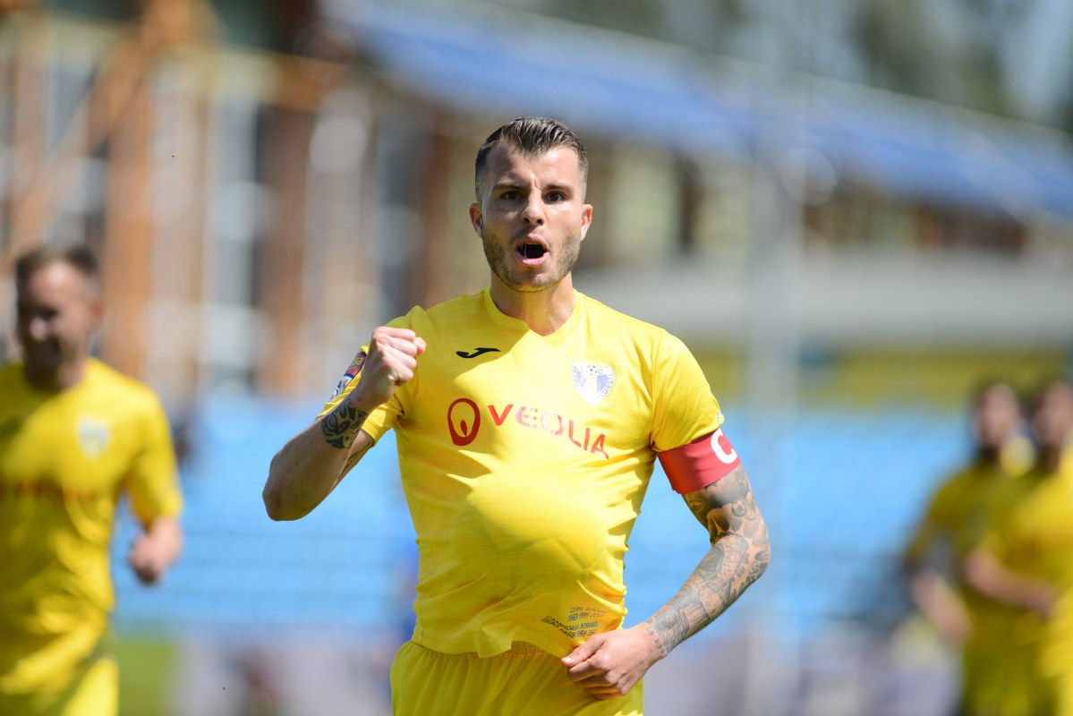 Petrolul și-a văzut interesul și i-a lăsat speranțe și Sloboziei! Or fi terminat însă campionatul Vajushi și Avram? Într-un procent de 99,99%, “lupii” pot încheia sezonul pe locul 1, în Grupa B