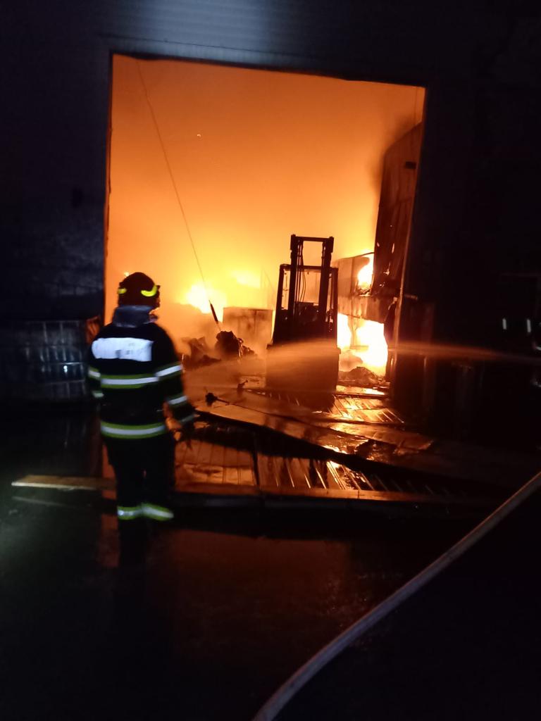 Au fost stabilite cauzele incendiului de la EcoBurn Brazi Au fost stabilite cauzele incendiului de la EcoBurn Brazi