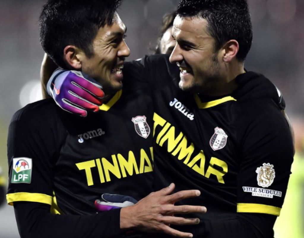 Takayuki ajunge sâmbătă seara la Ploiești, pentru a deveni “lup galben”. Un junior de la Ceahlăul va apărea și el după bacalaureat, iar alți doi din academie au situații speciale