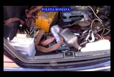 Spărgeau noaptea maşini în Ploieşti, pentru a fura catalizatorii