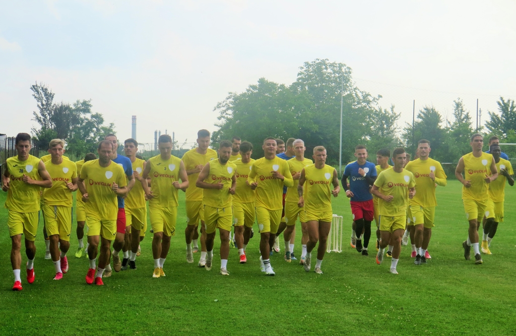 Două meciuri amicale, într-un interval de o săptămână, ale Petrolului ’52 împotriva a tot atâtea… contracandidate la promovare! Cel din urmă va fi unul de prezentare a lotului pentru ediția 2021-2022 a campionatului Ligii a II-a de fotbal