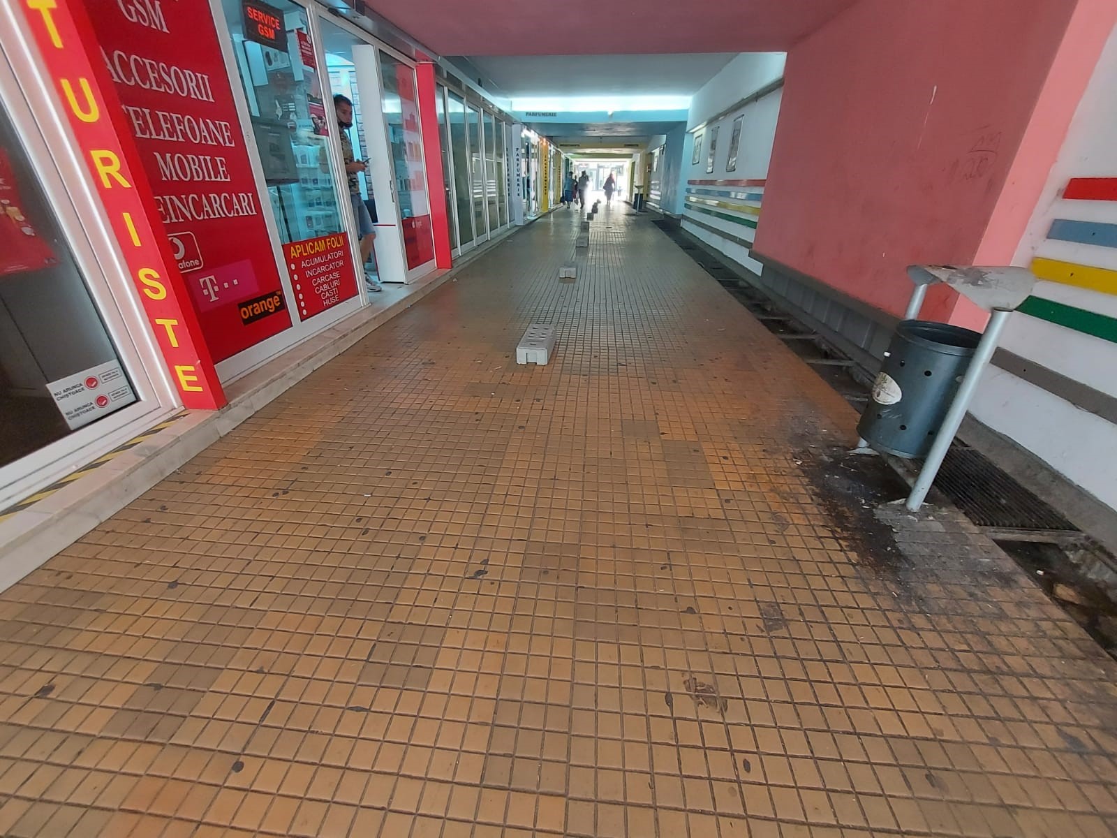 Pasajul pietonal Omnia a intrat în reparații Pasajul pietonal Omnia a intrat în reparații