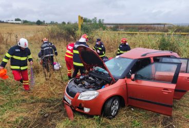 Imagini de la accidentul dintre un tir și autoturism, de la Blejoi