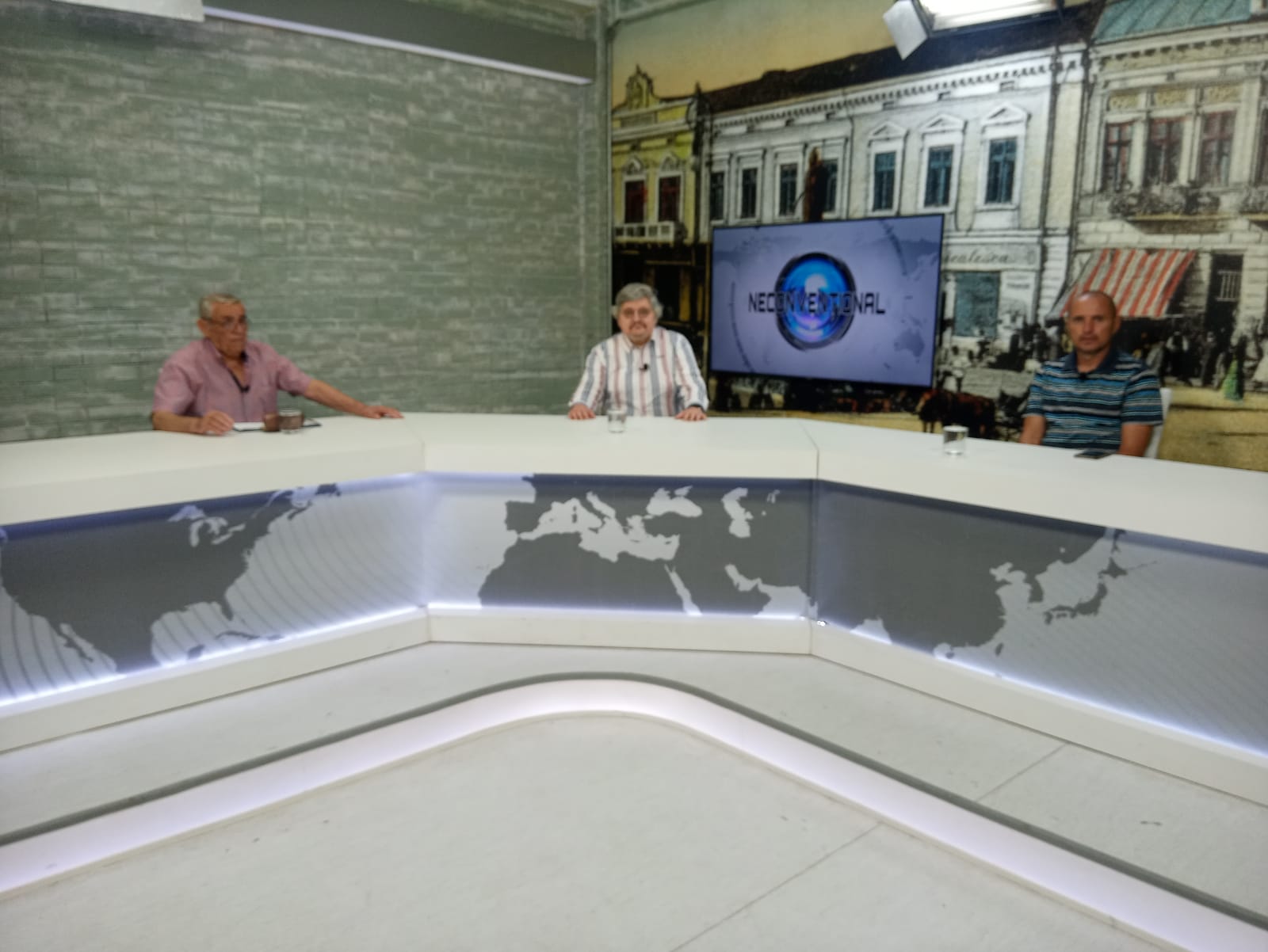 Nae Constantin dă cărțile pe față, astă-seară, la “NECONVENȚIONAL”, pe Ploiești TV! Dragoș Trestioreanu, invitat și el în emisiunea lui Marian Pușcaș