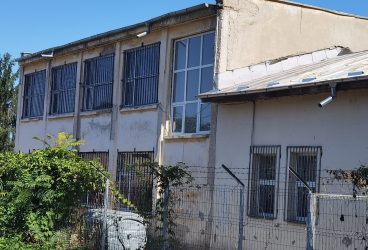 Iohannis, chemat să viziteze și școala din Mimiu