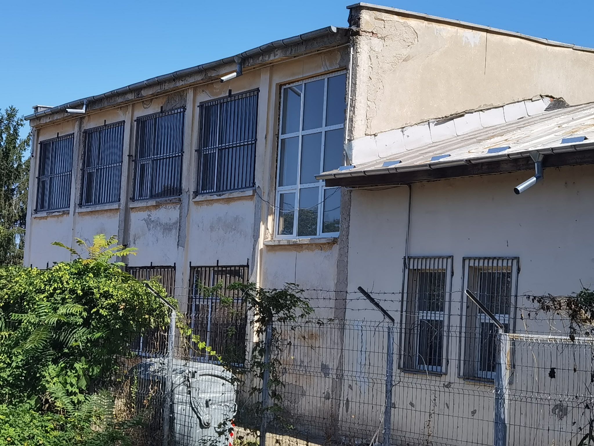 Iohannis, chemat să viziteze și școala din Mimiu Iohannis, chemat să viziteze și școala din Mimiu