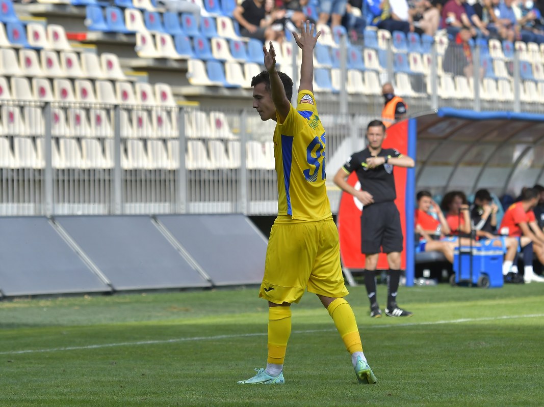 Cu scorul favorit bifat până la pauză, Petrolul ’52 a urcat în fotoliul de lider și va rămâne acolo până la finele etapei a șaptea! Victorie cucerită prin model de pragmatism de către “lupi”, învingători merituoși în ultimele cinci runde!