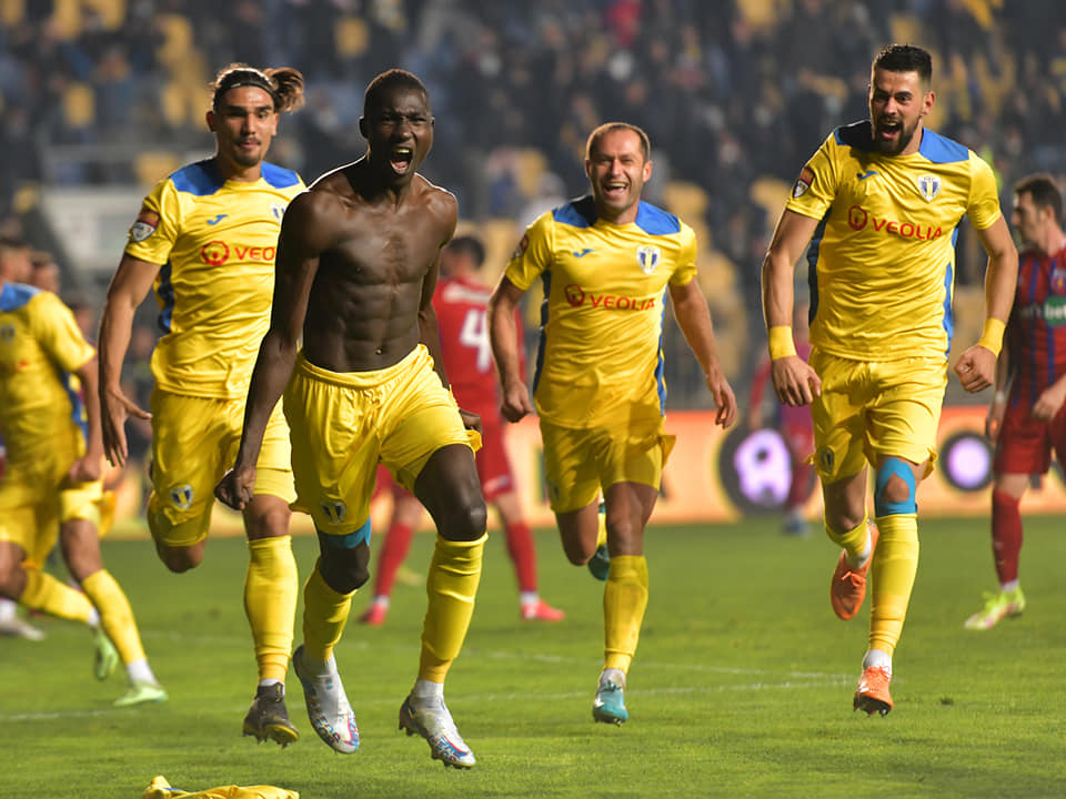 Când ești lider, și nu de ocazie, câștigi un meci și dacă joci mai slab și ai nevoie de destul noroc. Petrolul ’52 a dovedit că știe să se descurce perfect și cu o adversară precum CSA Steaua!