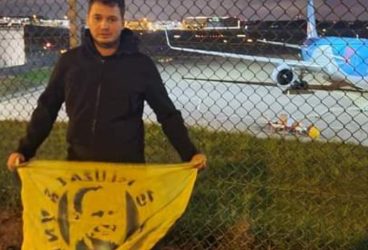 Un exemplu de suporter adevărat al culorilor galben-albastre: Bogdan Dinu face aproape 3.000 de kilometri, de la Birmingham, pentru a fi alături de Petrolul ’52, la derbiul contra CSA Steaua București, de joi seară!