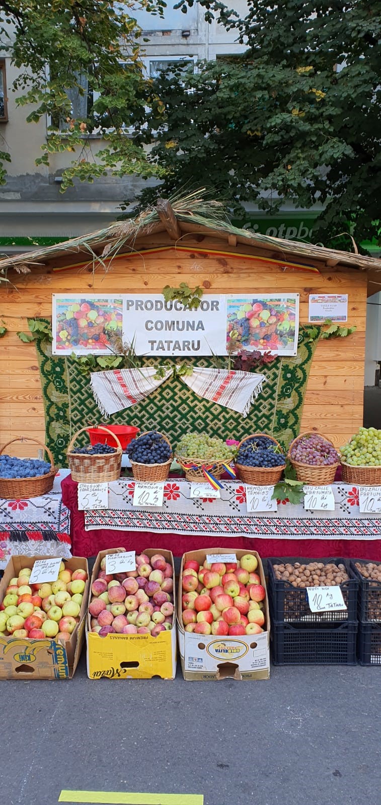 Astăzi a fost deschis, la Ploiești, “Târgul Toamnei”.   