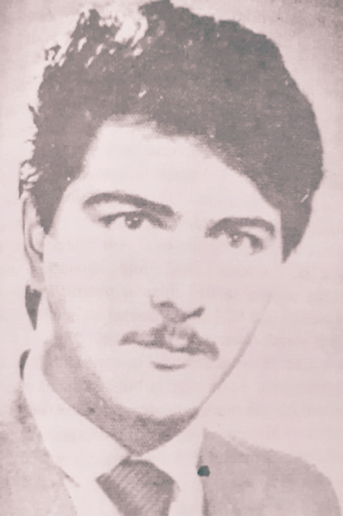 32 de ani de pomenire a Eroului Martir din Vărbilău, sublocotenent post-mortem IONUȚ PREDA. Autorul textului: primar Ion Ioniță 32 de ani de pomenire a Eroului Martir din Vărbilău, sublocotenent post-mortem IONUȚ PREDA. Autorul textului: primar Ion Ioniță