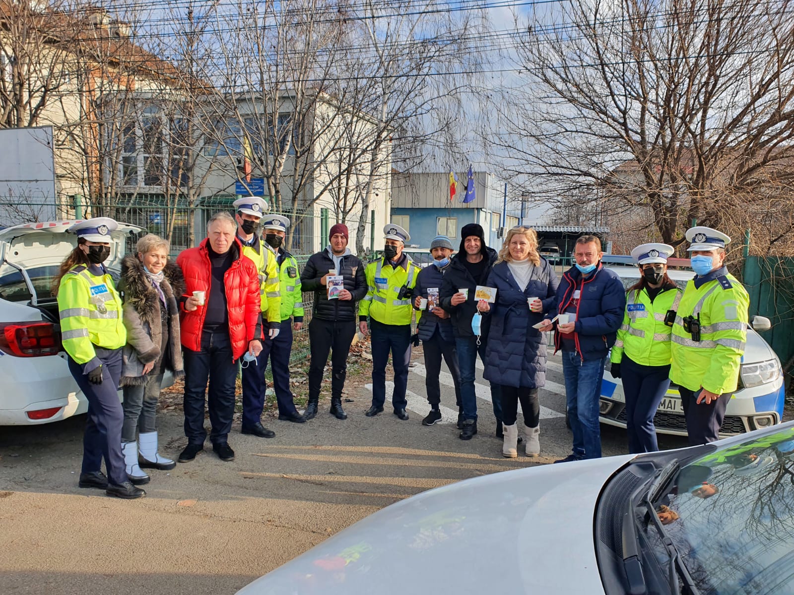 ACȚIUNE CU AROMĂ DE CAFEA, A POLIȚIȘTILOR RUTIERI PRAHOVENI ACȚIUNE CU AROMĂ DE CAFEA, A POLIȚIȘTILOR RUTIERI PRAHOVENI