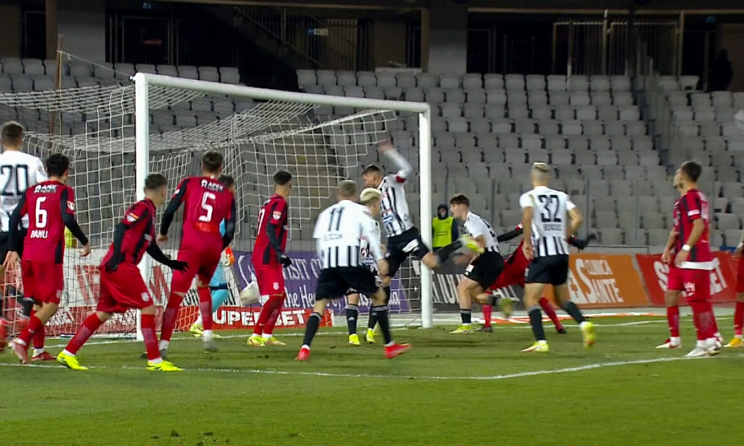 Ajutând Hermannstadtul lui Dani Coman, Măldărășanu și Balaure, în meciul de la Cluj, trupa de la Giurgiu a rezolvat și “dilema” Petrolului ’52: a fi sau a nu fi egalată la puncte de “U”, în ultima partidă disputată în 2021!