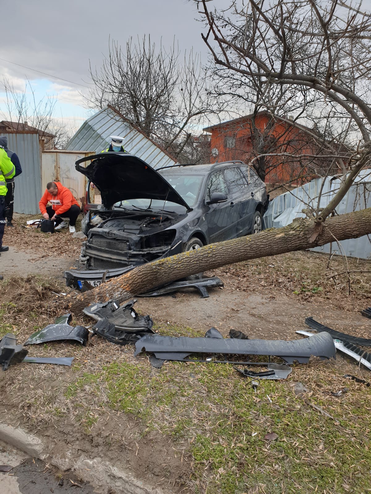 Accident rutier crâncen în zona Hipodromului (imagini) Accident rutier crâncen în zona Hipodromului (imagini)