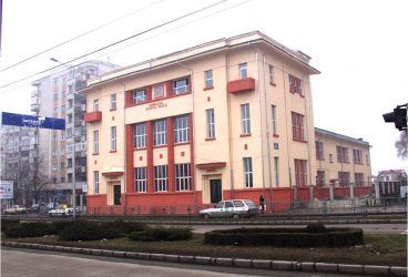 Școala ”Sfântul Vasile” Ploiești, intră în online