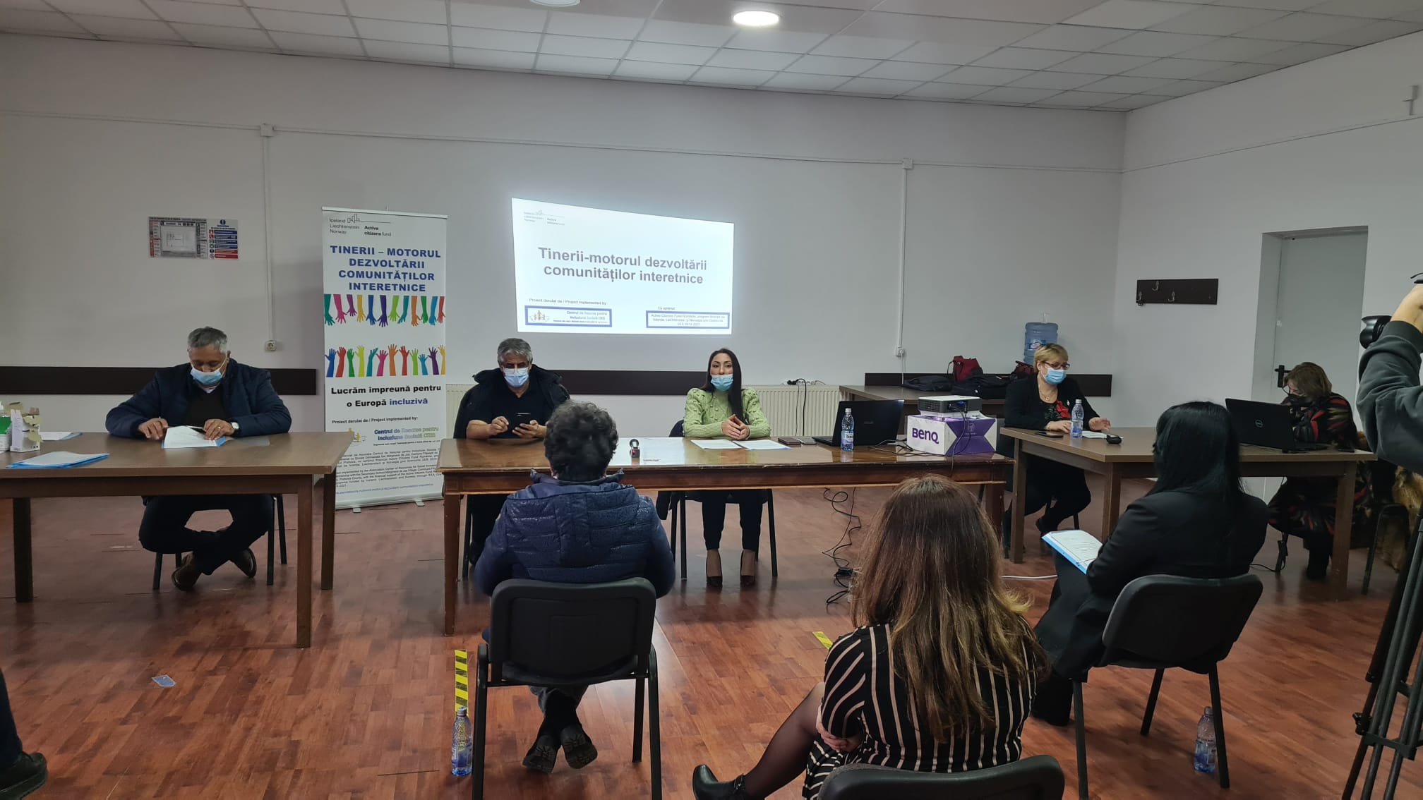 Proiect pe fonduri europene pentru formarea de tineri antreprenori și activiști civici în comunitățile interetnice din estul județului