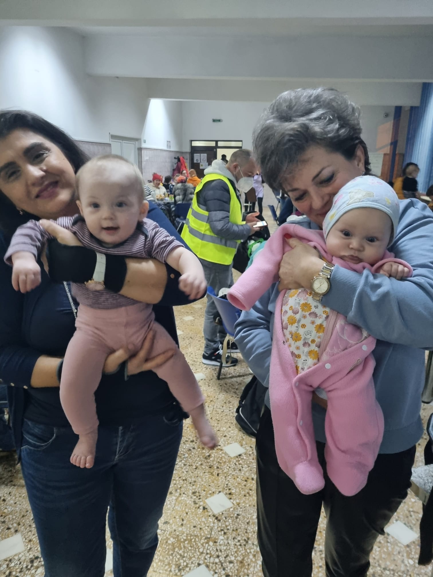 Zâmbetele Kirei și Dominicăi, la Ploiești, simbol al speranței și viitorului Ucrainei Zâmbetele Kirei și Dominicăi, la Ploiești, simbol al speranței și viitorului Ucrainei