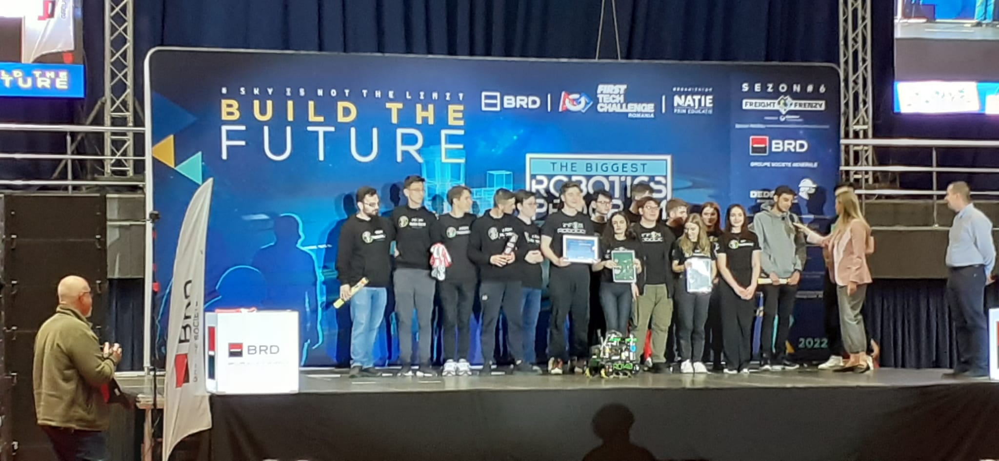 Daniela Lica și echipa de robotică a CN ”IL Caragiale” Ploiești, succes epic. Vor reprezenta România la CM de la Huston!