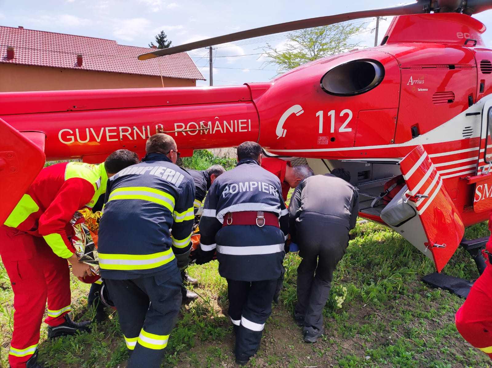 Un pieton în vârstă de 78 ani a murit după ce a fost lovit de maşină în Azuga Un pieton în vârstă de 78 ani a murit după ce a fost lovit de maşină în Azuga