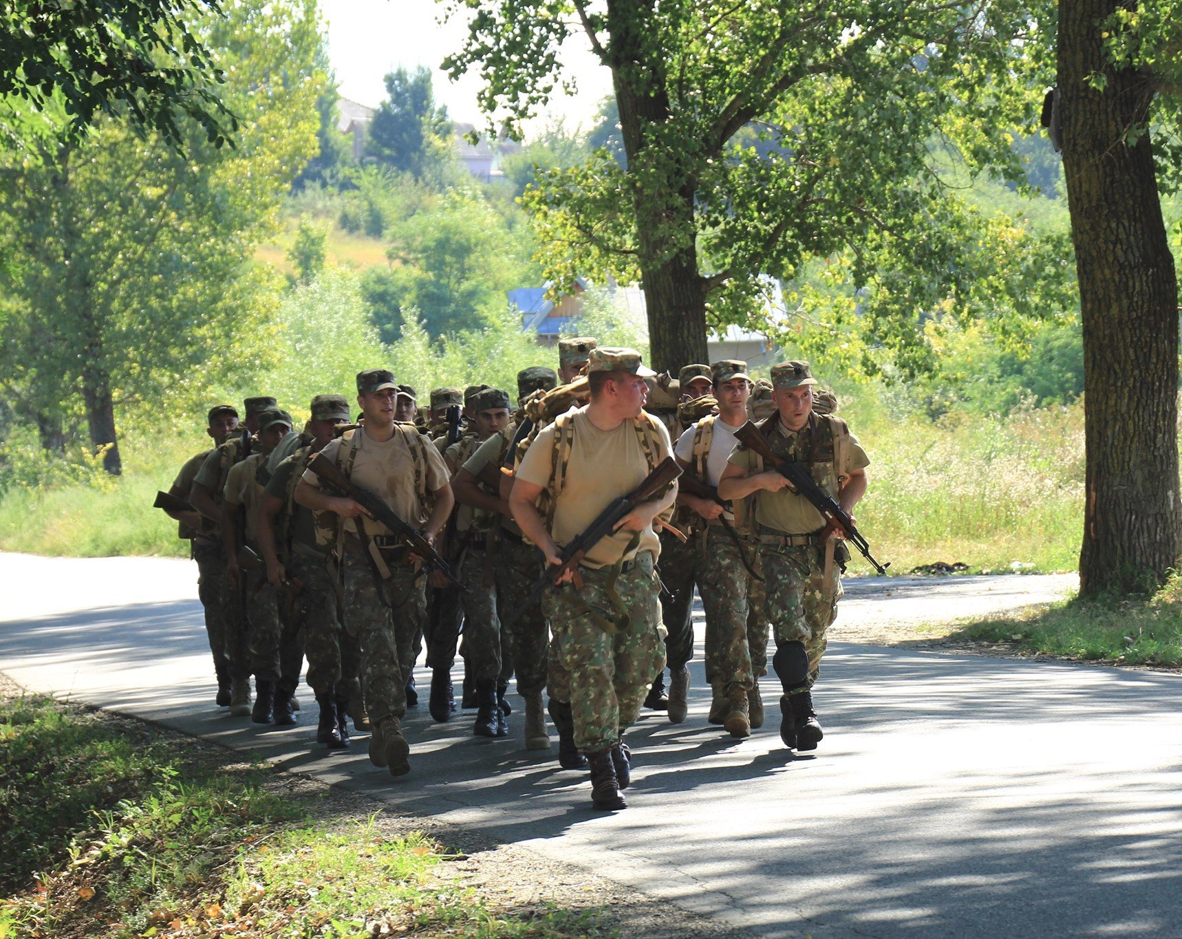 Dorești o carieră în armată? Se fac recrutări!
