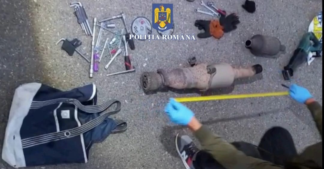 3 bărbați reținuți pentru furt calificat. ”Operau” catalizatoare auto.