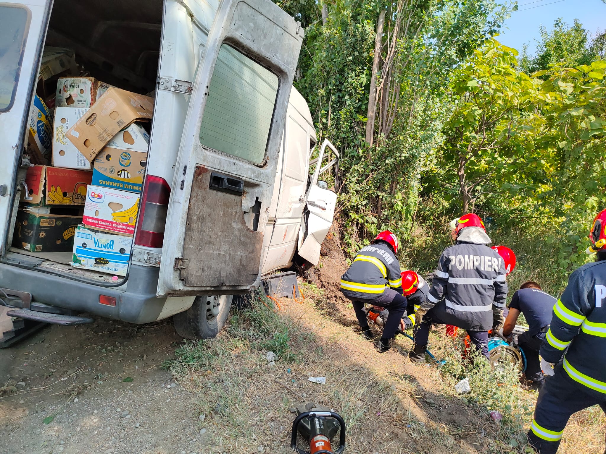 Minori răniți în accident auto la Moara Nouă Minori răniți în accident auto la Moara Nouă