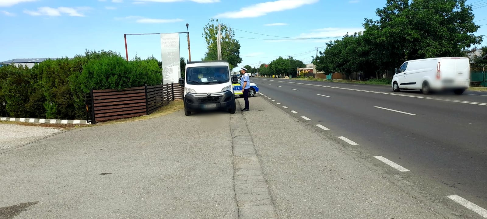 Poliţiştii au împărţit amenzi prin toată Prahova