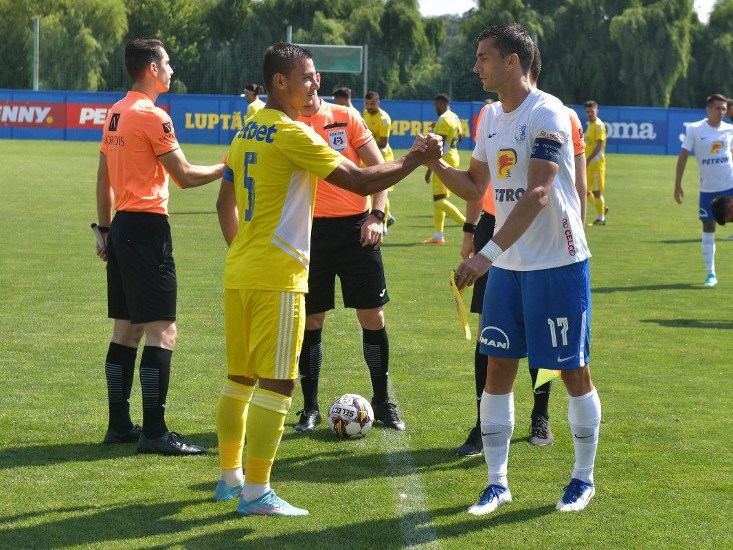 În ultimul week-end fără fotbal la nivel oficial în Liga 1-Superligă, FC Petrolul face ultima repetiție la margine de Ploiești, cu vecina de la Vest, Chindia Târgoviște. După victoria în dauna unei echipe de play-off, urmează succesul în fața celei de play-out?