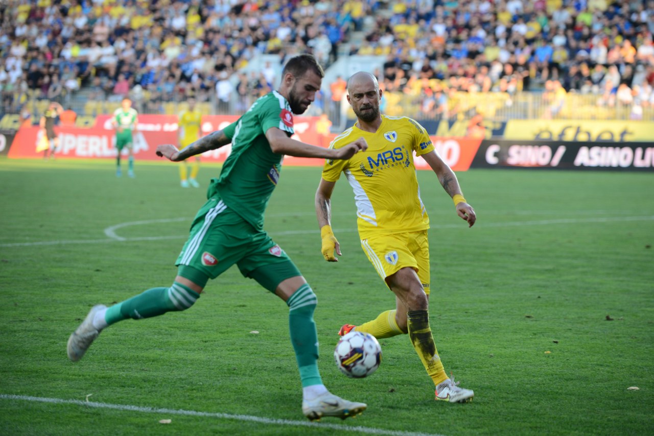 Petrolul, primul gol în Superligă, dar nu și cel dintâi succes. Remiza cu goluri, cu Sepsi Sfântu Gheorghe, de pe “Ilie Oană” îi ține, deocamdată, pe Țicu și coechiperii lui tot pe penultimul loc, unul de retrogradare directă!