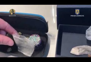 Percheziții la persoane bănuite de trafic de droguri de mare risc din Ploiești, București și Constanța