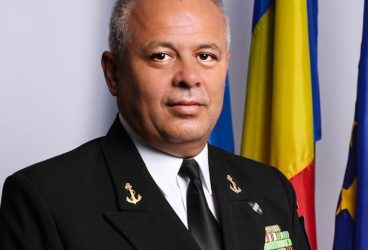 Contraamiralul de flotilă Cornel-Eugen Cojocaru va fi prezent azi la ceremonia oficială de Ploiești! Transmitem live pe Facebook evenimentul, începând cu ora 13.00