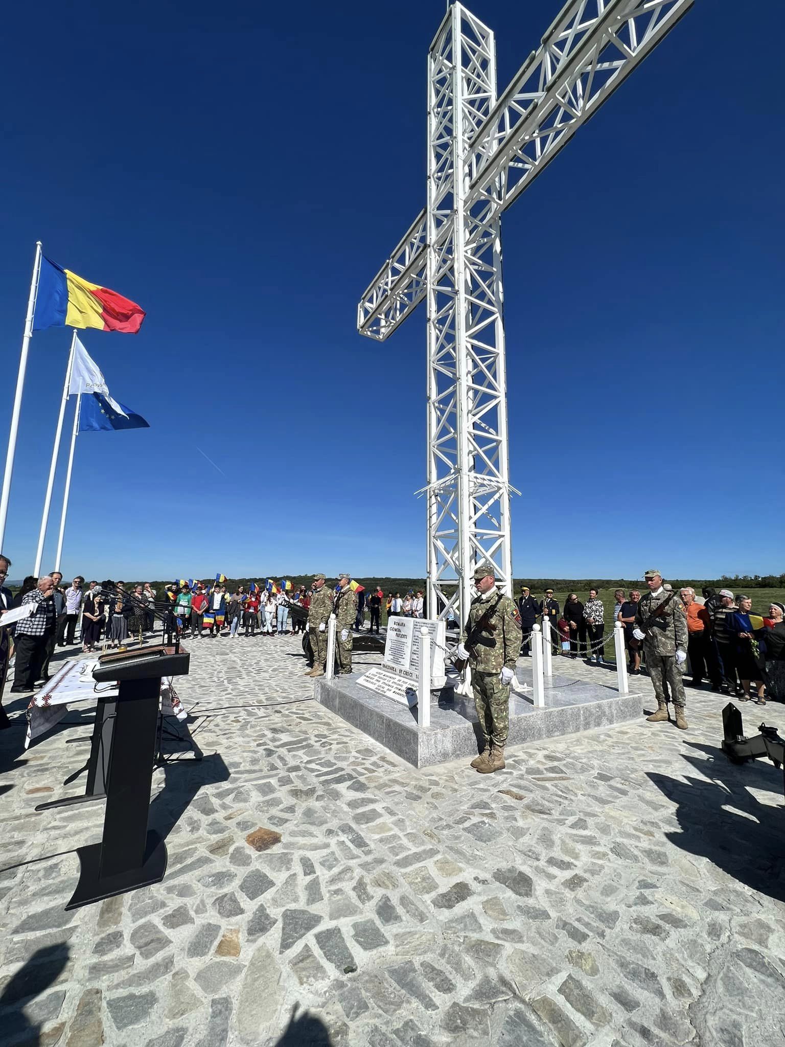 Crucea de la Păulești, monument pentru istoria românilor și a Prahovei