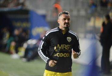S-a spart ghinionul! FC Petrolul a întrerupt seria înfrângerilor, ba chiar și a minutelor fatidice de final! Victorie în dauna unui FC Argeș cu președintele și antrenorul… dați afară (și) din cauza meciului pierdut clar la Ploiești!
